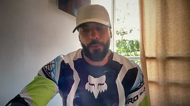 romeolovedark online show from July 27, 2026, 2:46 pm