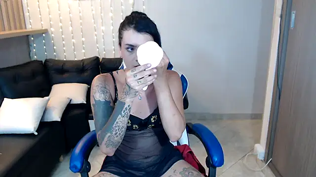 ximena22love online show from September 25, 2025, 8:45 pm