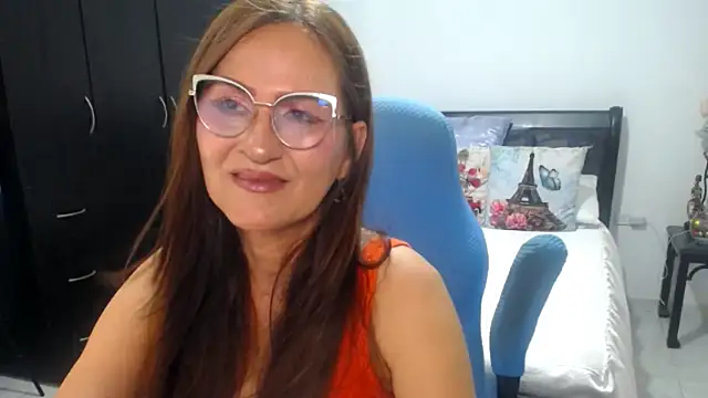 Xiimen online show from May 22, 2026, 9:20 pm