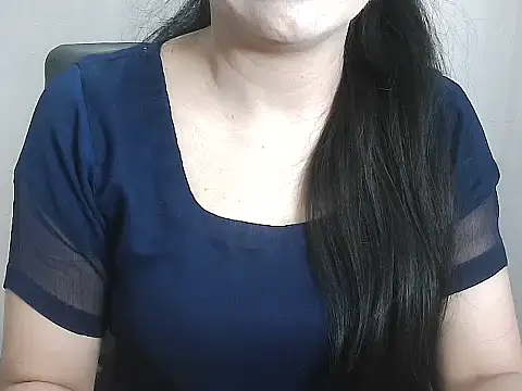 Snapshot of Chanchal--Navya chatting on December 2, 2025, 6:58 pm Chanchal--Navya online show from December 2, 2025, 6:58 pm