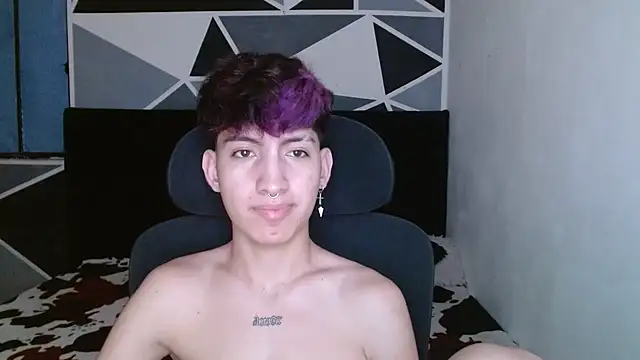 Snapshot of littlextreme chatting on December 19, 2024, 12:02 am littlextreme online show from December 19, 2024, 12:02 am