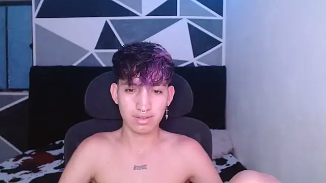 Snapshot of littlextreme chatting on December 21, 2024, 6:09 am littlextreme online show from December 21, 2024, 6:09 am