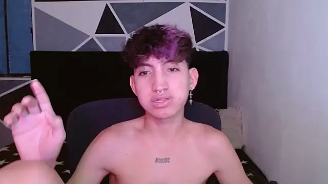 Snapshot of littlextreme chatting on December 23, 2024, 4:01 am littlextreme online show from December 23, 2024, 4:01 am