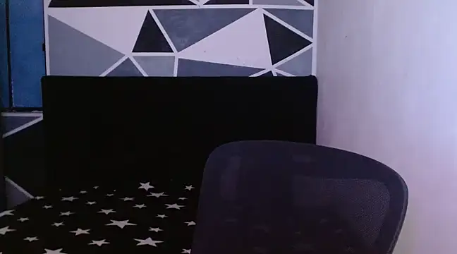 Snapshot of littlextreme chatting on December 24, 2024, 4:11 am littlextreme online show from December 24, 2024, 4:11 am