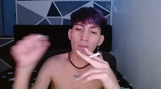 Snapshot of littlextreme chatting on January 3, 2025, 7:16 am littlextreme online show from January 3, 2025, 7:16 am