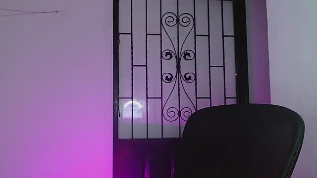 Snapshot of littlextreme chatting on February 10, 2025, 11:55 pm littlextreme online show from February 10, 2025, 11:55 pm