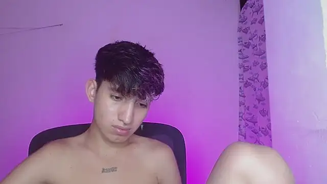 Snapshot of littlextreme chatting on February 23, 2025, 4:17 am littlextreme online show from February 23, 2025, 4:17 am