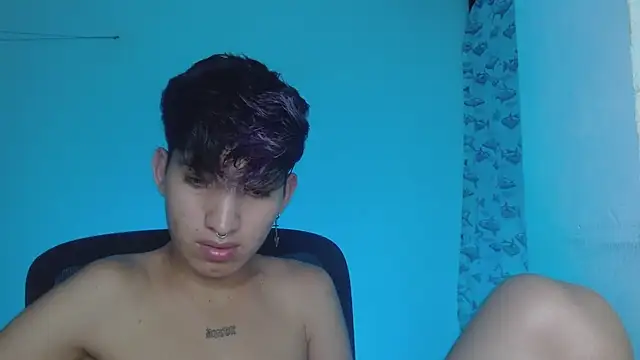 Snapshot of littlextreme chatting on February 24, 2025, 8:17 am littlextreme online show from February 24, 2025, 8:17 am