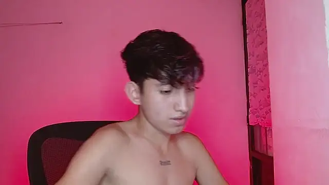 Snapshot of littlextreme chatting on February 28, 2025, 9:04 am littlextreme online show from February 28, 2025, 9:04 am