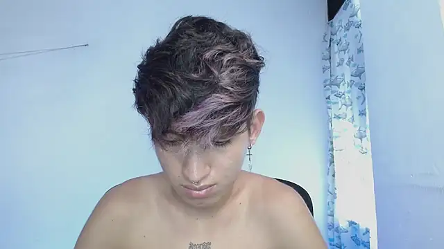 Snapshot of littlextreme chatting on March 2, 2025, 12:54 pm littlextreme online show from March 2, 2025, 12:54 pm