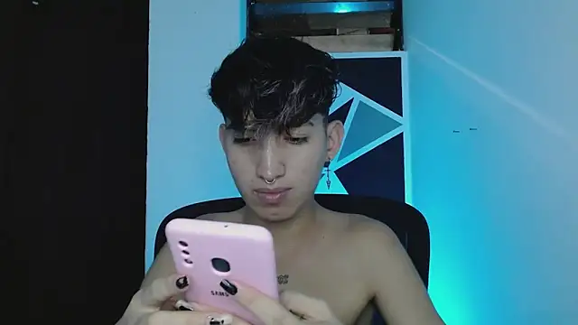 Snapshot of littlextreme chatting on March 7, 2025, 1:31 am littlextreme online show from March 7, 2025, 1:31 am