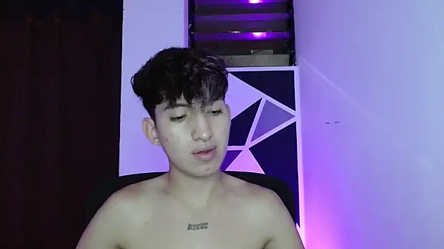 Snapshot of littlextreme chatting on March 16, 2025, 1:38 am littlextreme online show from March 16, 2025, 1:38 am