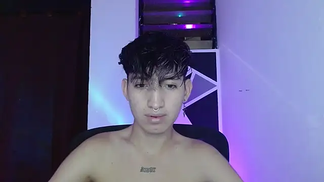 Snapshot of littlextreme chatting on March 17, 2025, 1:03 am littlextreme online show from March 17, 2025, 1:03 am