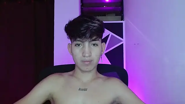 Snapshot of littlextreme chatting on March 22, 2025, 3:52 am littlextreme online show from March 22, 2025, 3:52 am