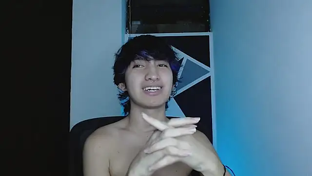 Snapshot of littlextreme chatting on February 1, 2026, 3:27 am littlextreme online show from February 1, 2026, 3:27 am