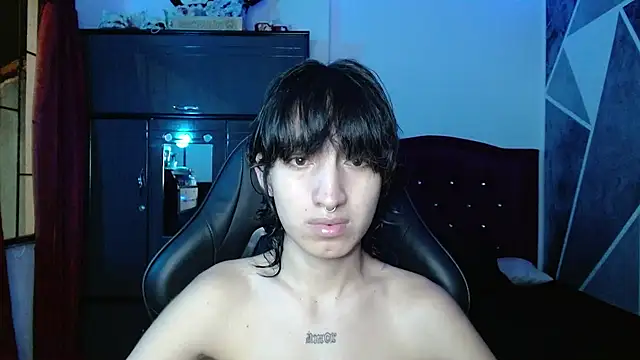 littlextreme online show from August 6, 2026, 2:24 am