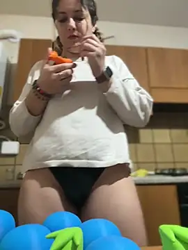 Snapshot of DaisyVibesss chatting on January 22, 2025, 9:02 am DaisyVibesss online show from January 22, 2025, 9:02 am