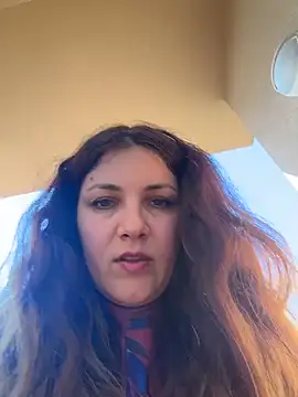 DaisyVibesss online show from April 5, 2026, 2:47 pm