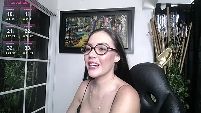 brianna 196 online show from May 11, 2026, 8:06 pm