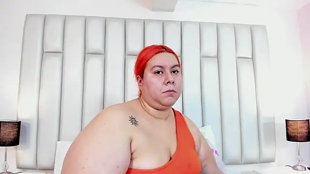 aandreaperez online show from March 4, 2025, 11:19 am