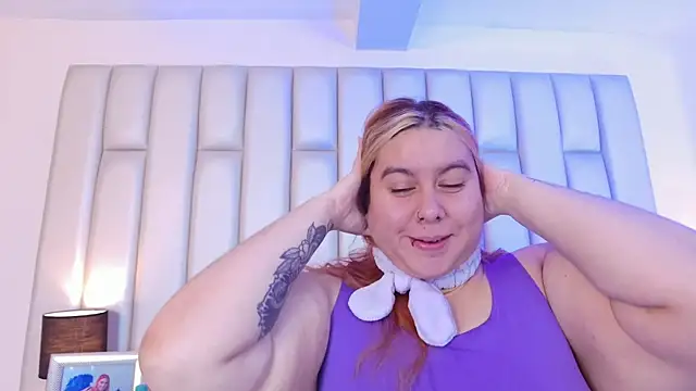 aandreaperez online show from February 5, 2026, 1:27 pm