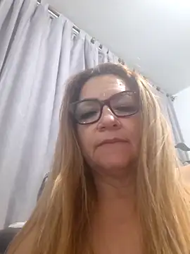 Snapshot of gisela27 chatting on May 13, 2026, 3:26 am gisela27 online show from May 13, 2026, 3:26 am