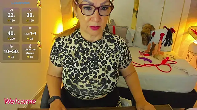 gisela27 online show from July 18, 2026, 12:53 pm