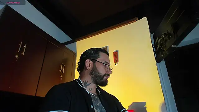 CamiloGray  online show from March 10, 2026, 2:33 pm