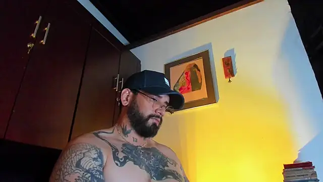 Snapshot of CamiloGray_ chatting on June 11, 2026, 2:37 pm CamiloGray online show from June 11, 2026, 2:37 pm