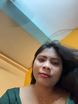 wow-wow-sexy online show from May 13, 2026, 6:05 pm