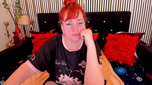 Snapshot of SinFulTitsDD chatting on May 29, 2026, 10:35 am SinFulTitsDD online show from May 29, 2026, 10:35 am