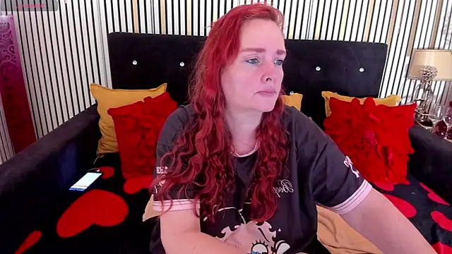 Snapshot of SinFulTitsDD chatting on June 19, 2026, 12:31 pm SinFulTitsDD online show from June 19, 2026, 12:31 pm