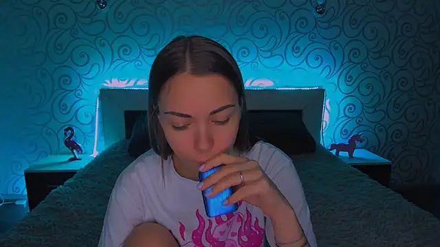 Snapshot of AlexaBarkley chatting on December 6, 2024, 6:26 am AlexaBarkley online show from December 6, 2024, 6:26 am