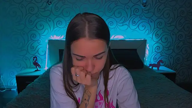 Snapshot of AlexaBarkley chatting on December 16, 2024, 6:21 am AlexaBarkley online show from December 16, 2024, 6:21 am