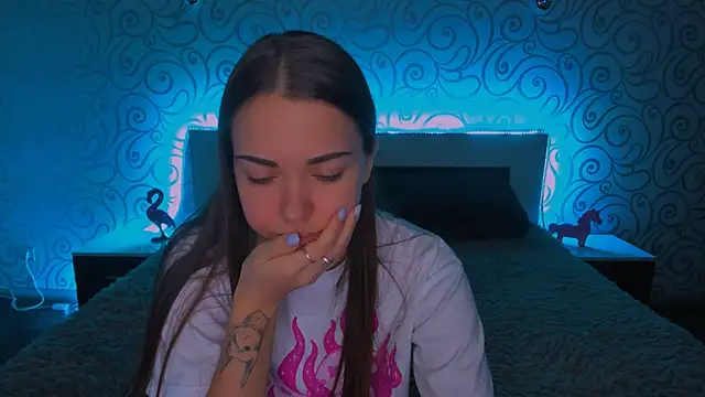 Snapshot of AlexaBarkley chatting on December 23, 2024, 6:22 am AlexaBarkley online show from December 23, 2024, 6:22 am