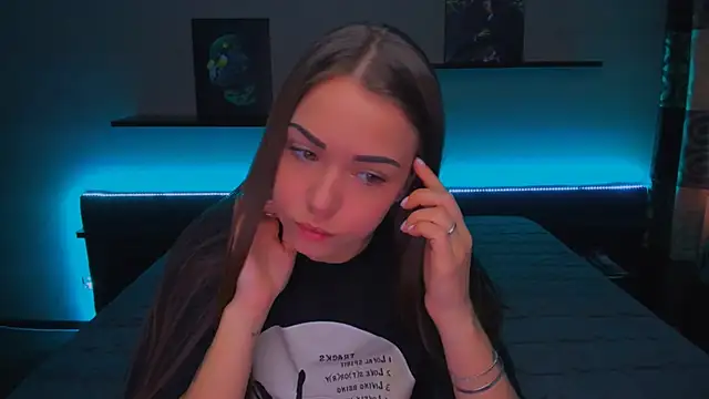 Snapshot of AlexaBarkley chatting on December 30, 2024, 3:14 am AlexaBarkley online show from December 30, 2024, 3:14 am