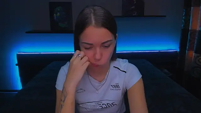 Snapshot of AlexaBarkley chatting on January 2, 2025, 6:18 am AlexaBarkley online show from January 2, 2025, 6:18 am