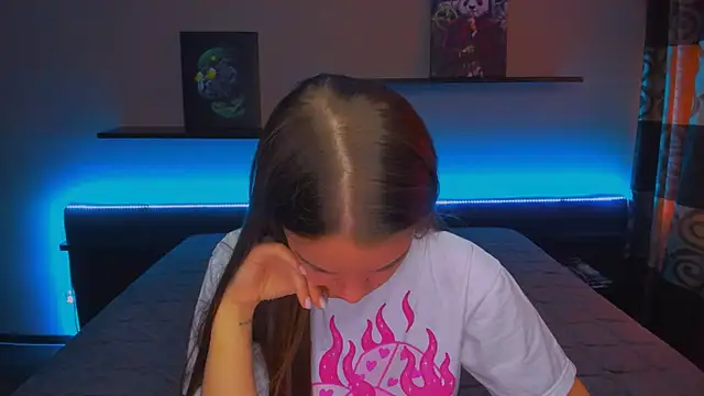 Snapshot of AlexaBarkley chatting on January 6, 2025, 3:20 am AlexaBarkley online show from January 6, 2025, 3:20 am