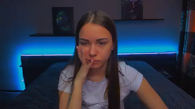 Snapshot of AlexaBarkley chatting on January 16, 2025, 3:23 am AlexaBarkley online show from January 16, 2025, 3:23 am