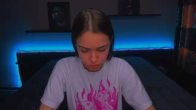 Snapshot of AlexaBarkley chatting on January 27, 2025, 3:26 am AlexaBarkley online show from January 27, 2025, 3:26 am