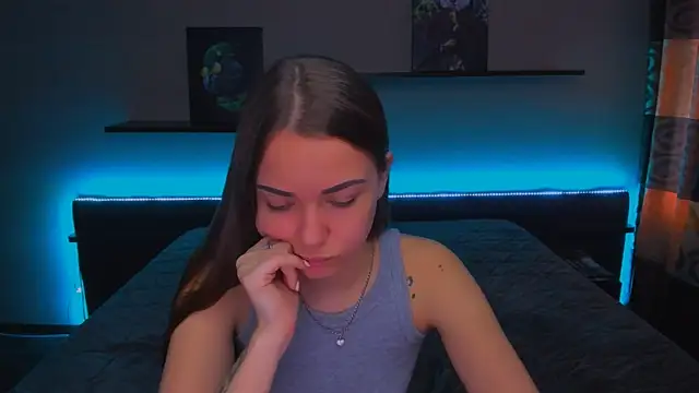 Snapshot of AlexaBarkley chatting on February 25, 2025, 3:20 am AlexaBarkley online show from February 25, 2025, 3:20 am