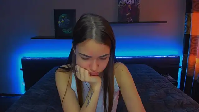 Snapshot of AlexaBarkley chatting on March 6, 2025, 3:24 am AlexaBarkley online show from March 6, 2025, 3:24 am