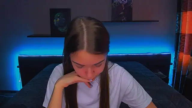 Snapshot of AlexaBarkley chatting on March 11, 2025, 6:21 am AlexaBarkley online show from March 11, 2025, 6:21 am