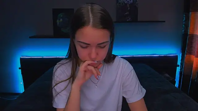 Snapshot of AlexaBarkley chatting on March 19, 2025, 3:09 am AlexaBarkley online show from March 19, 2025, 3:09 am