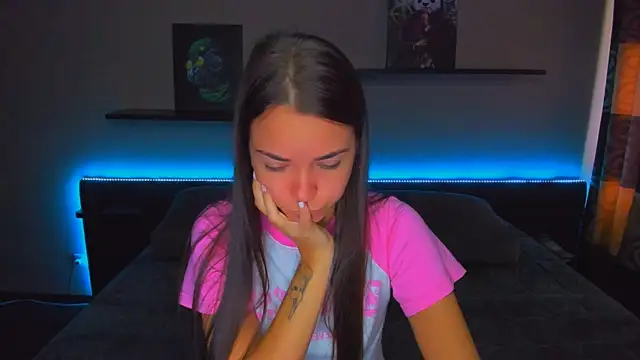 Snapshot of AlexaBarkley chatting on September 11, 2025, 12:22 am AlexaBarkley online show from September 11, 2025, 12:22 am