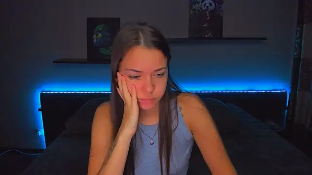 Snapshot of AlexaBarkley chatting on October 13, 2025, 12:21 am AlexaBarkley online show from October 13, 2025, 12:21 am