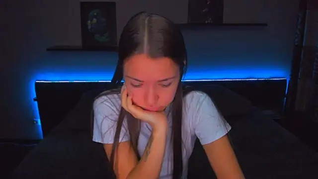 Snapshot of AlexaBarkley chatting on October 30, 2025, 12:23 am AlexaBarkley online show from October 30, 2025, 12:23 am