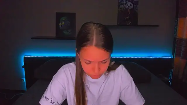 AlexaBarkley online show from May 19, 2026, 12:38 am