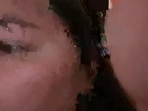 Snapshot of vrela chatting on July 12, 2026, 9:06 pm vrela online show from July 12, 2026, 9:06 pm