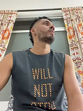 Snapshot of steven_smith05 chatting on March 7, 2025, 12:15 am steven smith05 online show from March 7, 2025, 12:15 am